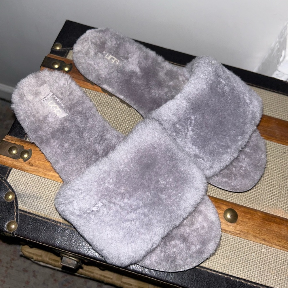 UGG COZETTE SLIPPER SIZE 8
